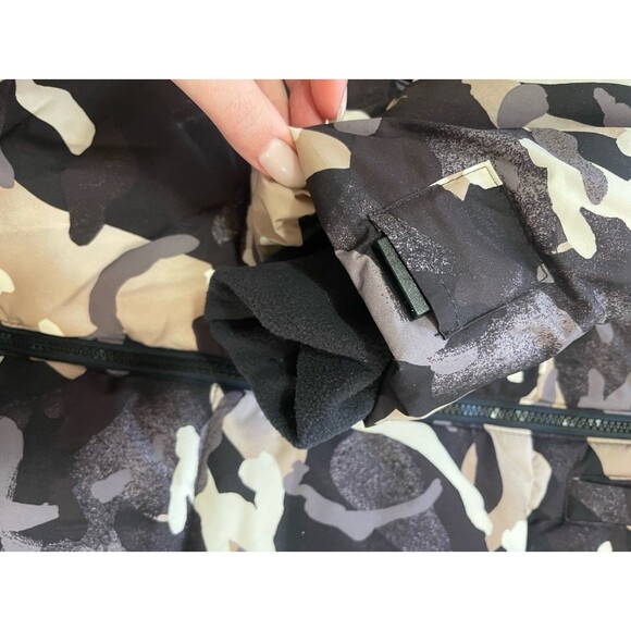 Kid's Snow Jacket – Warm, Durable, and Stylish Winter Gear for Cold Weather. - Picture 2 of 6